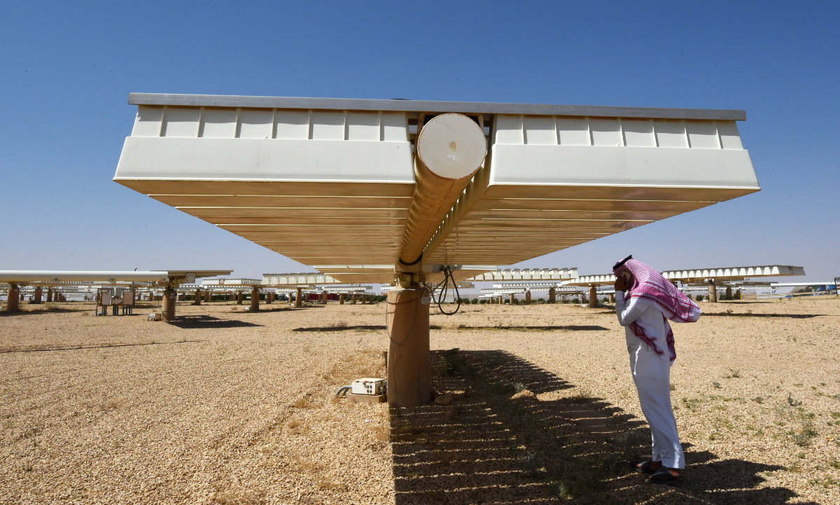 Vue de la centrale solaire d’Uyayna, au nord de Riyad, le 29 mars 2018. (AFP)