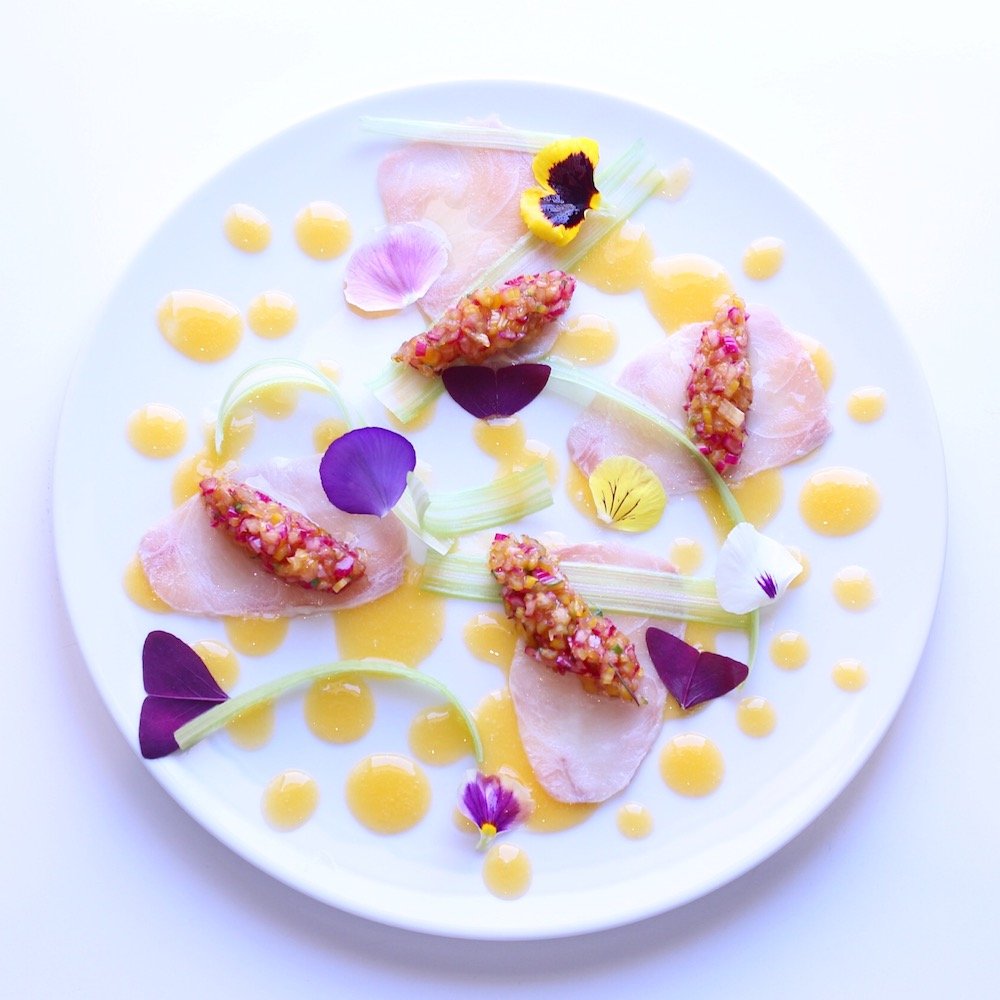 Bien que les chefs et les ingrédients soient locaux, les thèmes des menus couvrent diverses régions et cultures, ainsi que diverses saisons. (Fourni)