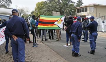 Au Zimbabwe, l'inflation annuelle dépasse 830% en juillet