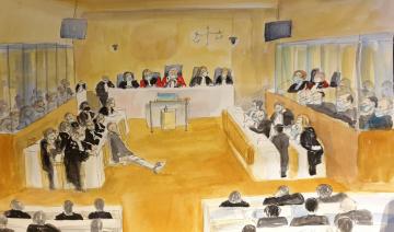 Attaque devant les ex-locaux de Charlie Hebdo: quatre suspects présentés à la justice française