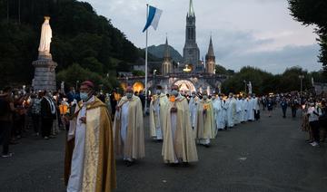 Malgré la Covid, plusieurs milliers de fidèles à Lourdes pour célébrer la «fraternité»