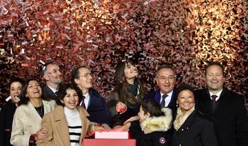 En images : Les Champs-Elysées illuminés après deux ans d'interruption 