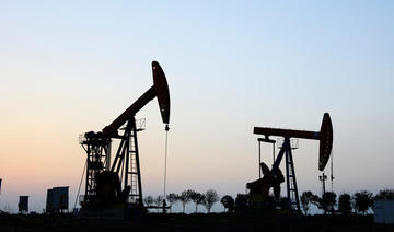 Les inquiétudes sur la Covid-19 en Europe font tomber les cours du pétrole en dessous de 80 dollars