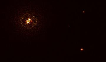 Première découverte d'une planète géante autour d'une paire d'étoiles très massives