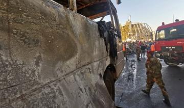 Syrie: 12 policiers blessés dans une attaque contre un bus dans le Sud 