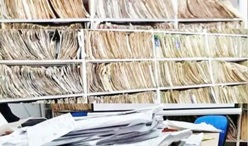 Arrêt sur image | Quand nos hôpitaux croulent sous les archives