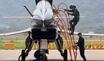 Chine: un avion militaire s'écrase sur des habitations, au moins un mort
