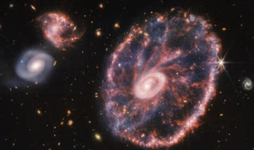 Le télescope James Webb révèle une spectaculaire image de la galaxie de la Roue de chariot