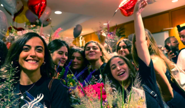 Les Libanais accueillent la troupe Mayyas à l’aéroport de Beyrouth et célèbrent sa victoire