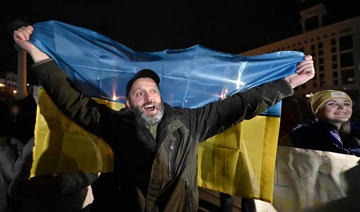 Près de Kherson, fleurs et mines accueillent les soldats ukrainiens
