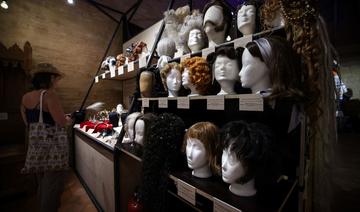 Des coulisses à la scène, l'art minutieux des perruquiers d'opéra
