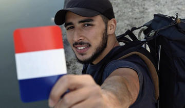 Alger-Paris à pied: La boucle est bouclée pour Mehdi Debbrah après un an de marche 