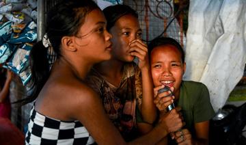 Aux Philippines, il n'est jamais trop tôt pour un karaoké