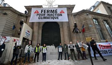 Action coup de poing devant des ministères pour dénoncer l'«inaction climatique» du gouvernement
