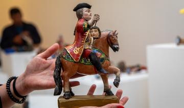 Un bossu ou un enfant décapité, les insolites figurines d'une crèche de Quito