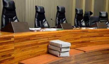 Agression raciste d'un jardinier: un septuagénaire condamné à un an de prison ferme