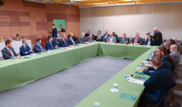 Le ministre saoudien de l'Industrie et des entreprises brésiliennes évoquent la localisation des vaccins