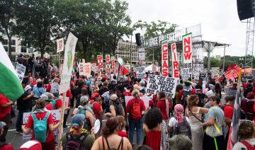 Des milliers de manifestants anti-Netanyahu près du Congrès américain avant son discours