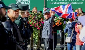 Le premier ministre et le député d'Irlande du Nord condamnent l'attentat contre une mosquée près de Belfast