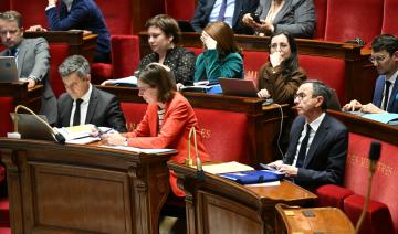 Tensions Paris-Alger: réduire les visas de travail est une option, dit une ministre française