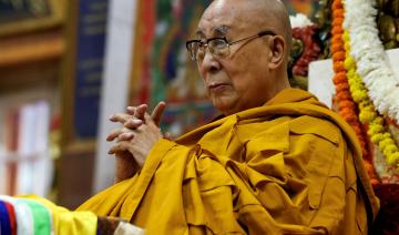 Le Dalaï Lama célèbre son 90e anniversaire en prononçant une prière pour la paix