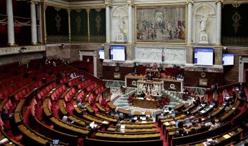 L'Assemblée adopte un texte pour le renouvellement automatique des titres de séjour longue durée