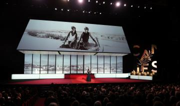 Le festival de Cannes s'ouvre en célébrant le cinéma comme "acte de résistance"