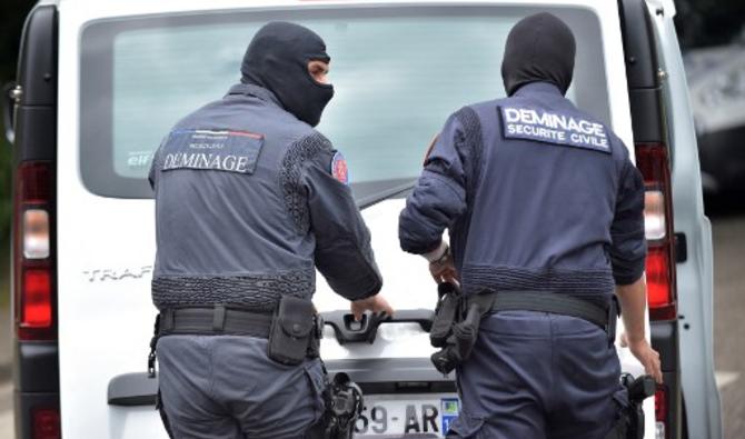 Des experts démineurs français, le 27 mai 2019 à Oullins (Photo, AFP)