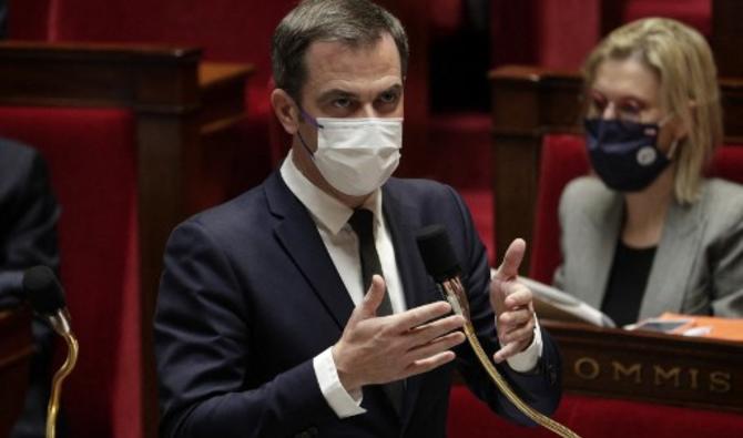 Le ministre français de la Santé, Olivier Veran lors de la séance de questions au gouvernement à l'Assemblée nationale à Paris, le 26 octobre 2021 (Photo, AFP)