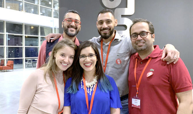 Les podcasts transforment les rituels quotidiens des Saoudiens, faisant des activités banales comme conduire, faire du sport et cuisiner des «expériences auditives». (Photo fournie) 