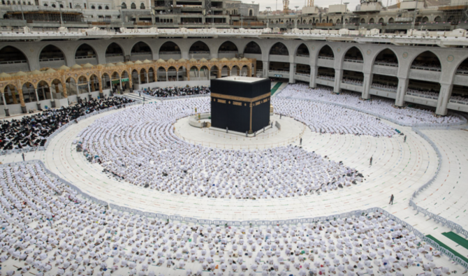 Les pèlerins étrangers qui se rendent an Arabie saoudite pour accomplir l’Omra sont tenus de présenter un test PCR ou un test rapide antigénique négatif à leur arrivée au Royaume.(@ReasahAlharmain) 