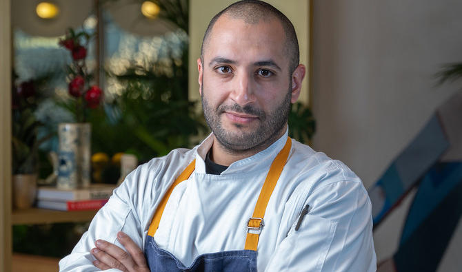 Le chef Faisal Alnashmi est le fondateur et le chef exécutif des restaurants Al Makan et Table Otto aux Émirats arabes unis. (Photo fournie) 