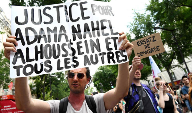 La France devrait s'arrêter et réfléchir avant de procéder à des interpellations