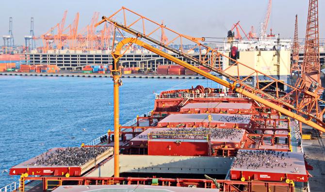 L'excédent commercial de l'Arabie saoudite atteint un record annuel de 11 milliards de dollars en avril, soutenu par la hausse des exportations non pétrolières